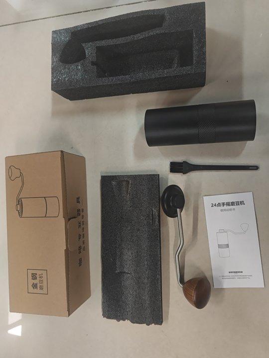 Manual Coffee Bean Grinder with Ergonomic Wood Crank 6 Core Conical Burr Digital Grinding Degree