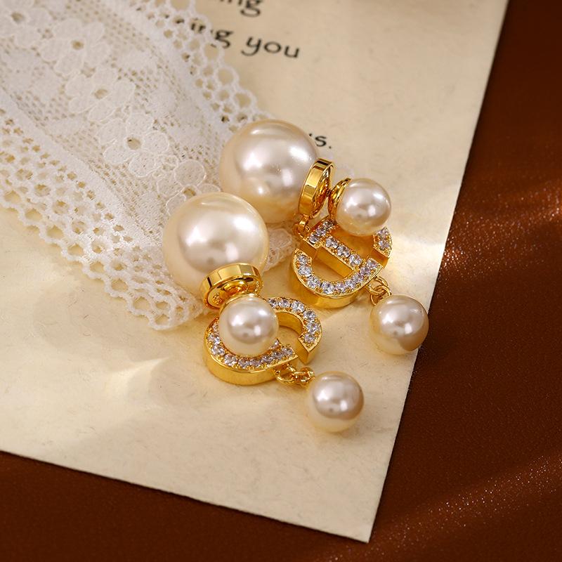 Elegant And Sweet Pearl Earrings Are Suitable For Women To Wear Fashionable Jewelry For Daily Travel, Parties And Banquets