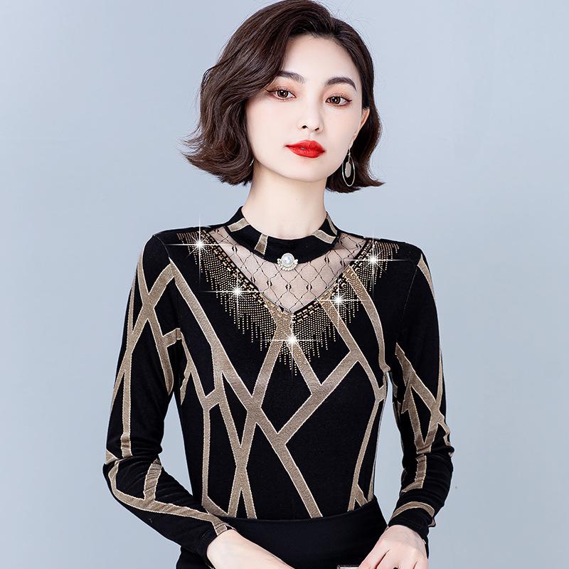 Iron Diamond Lace Bottom Shirt for Women Spring and Autumn Thin New Mom Fashionable Fleece Top Autumn and Winter