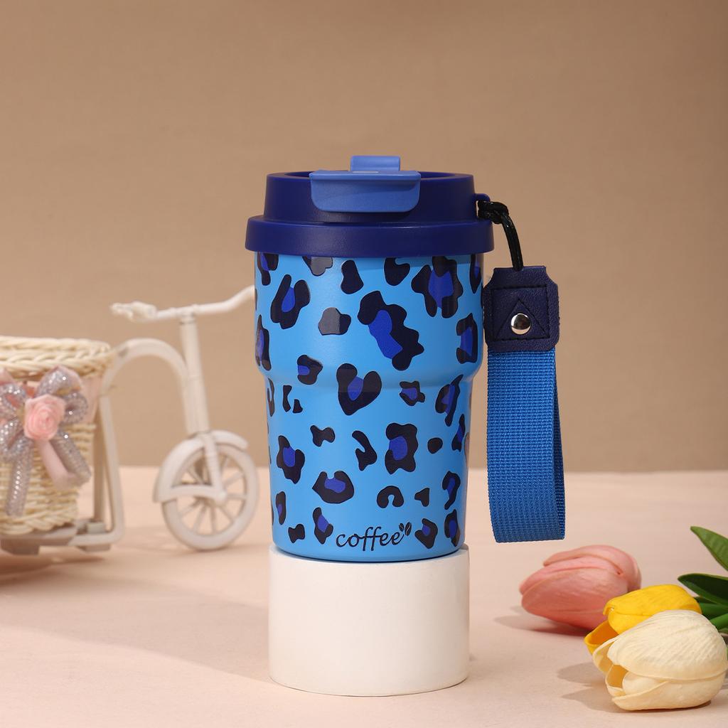 500ml Tragbarer Hochwertiger Wassertrinkbecher mit Leopardenmuster und Trageseil Mini-Autobecher 304 Edelstahl Isolierbecher