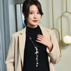 Elegant Korean Style Leaf Pendant Necklace With Lustrous Pearl Accents For Winter Fashion