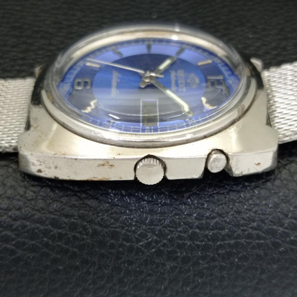 AUTOMATIC 46941 VINTAGE ORIENT JAPAN MENS BLUE COLOR DIAL WATCH a701882-5 R207-a701882