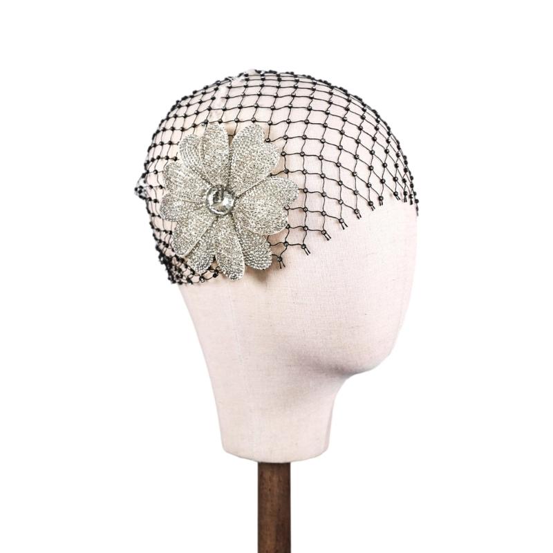 

Elegant French Hooded Crystal Embellished Bride Head Net With Adjustable Fit чорний