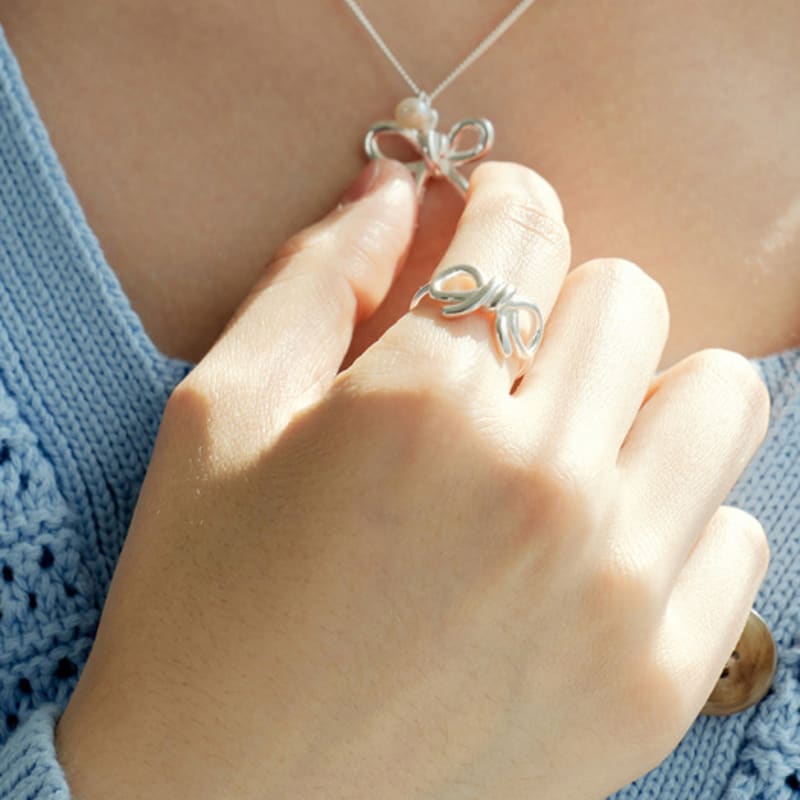 murmur [925silver]Volume ribbon tie ring