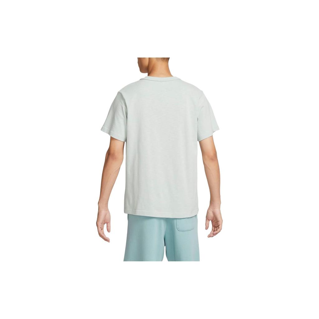 Nike T Shirts Men's Light Silver Crew Neck Moderate Straight Fit FN2646-034