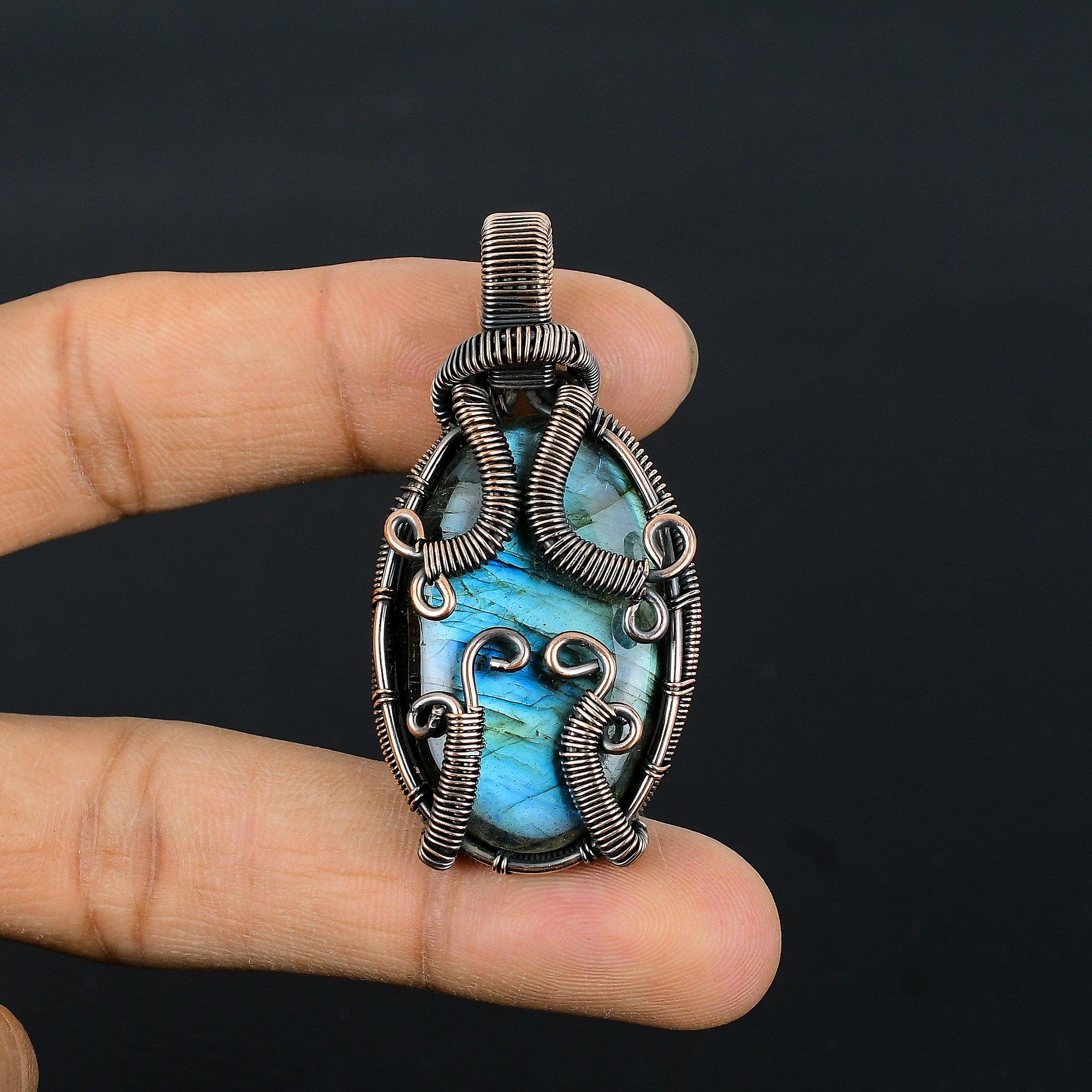 

Подвеска из лабрадорита, Подвеска ручной работы, обернутая медной проволокой 999 пробы, Антикварное украшение, Для подарка, Серебряное украшение 2.55 Inches