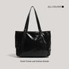 Large capacity underarm bag women's new loose sense fashion light luxury niche high sense commuter bag