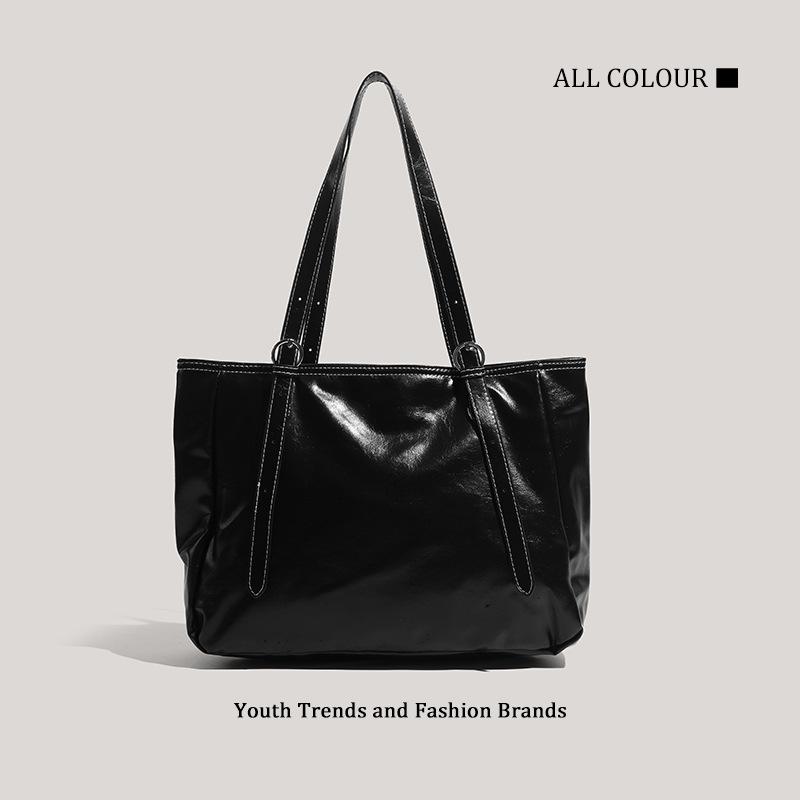 Large Capacity Underarm Bag Women's New Loose Sense Fashion Light Luxury Niche High Sense Commuter Bag