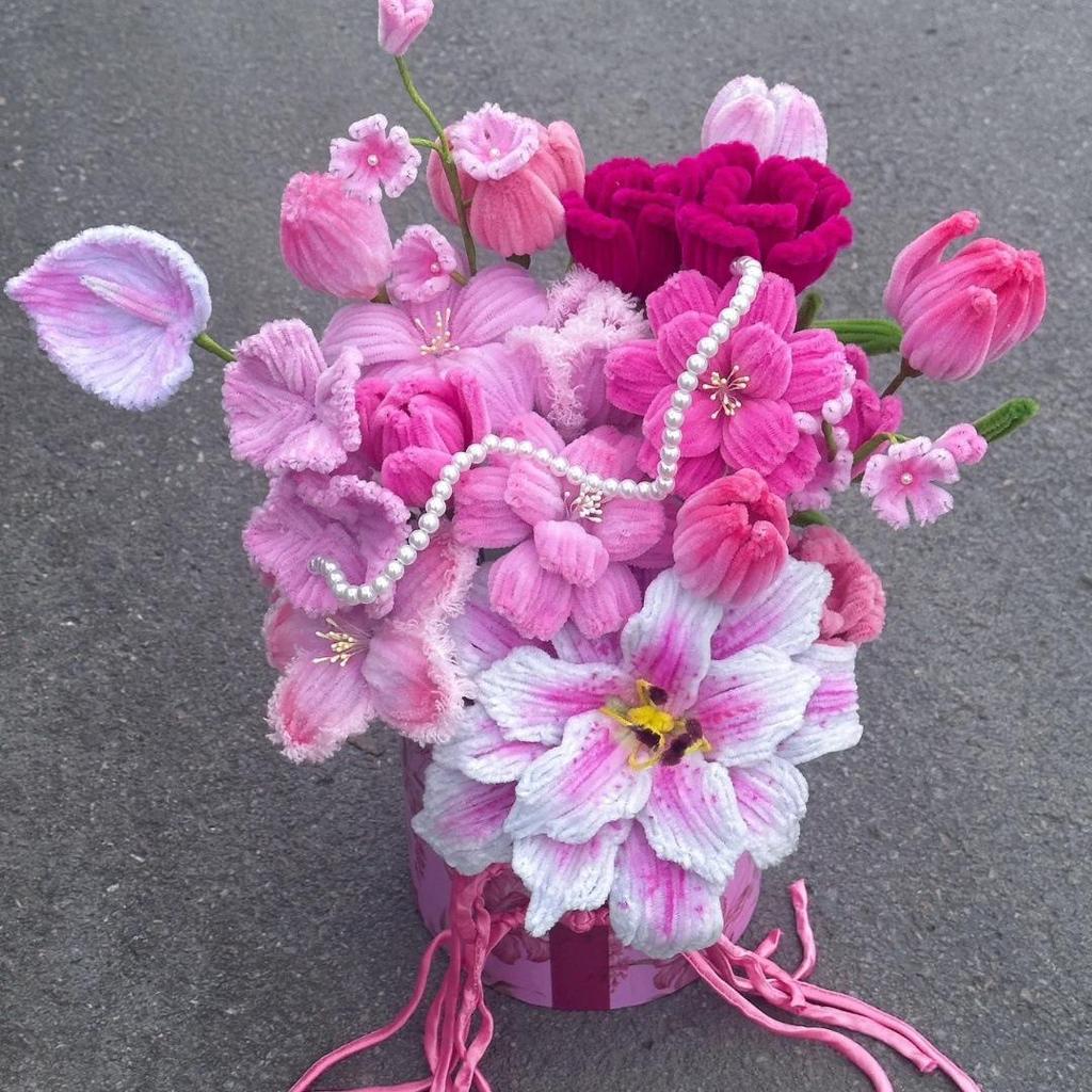Handmade Pipe Cleaner Rose Bucket Bouquet - DIY Kit & Finished Product for Girlfriends & Best Friends