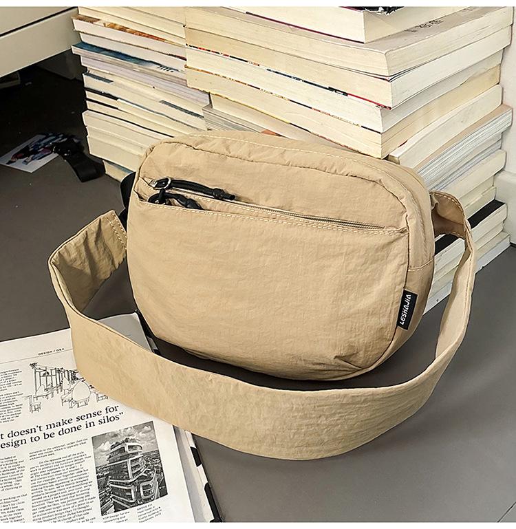 Men's & Women's Multi-layer Casual Chest Bag - Lightweight, Trendy Crossbody for Outdoor Sports & Commuting