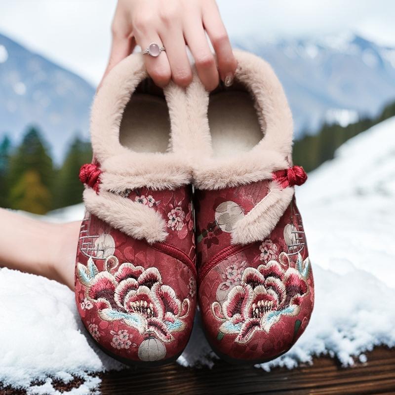 Women's Snow Boots Autumn New Plush Inner Lining Women's Cloth Shoes Retro National Style Low Heel Embroidered Boots Shoes