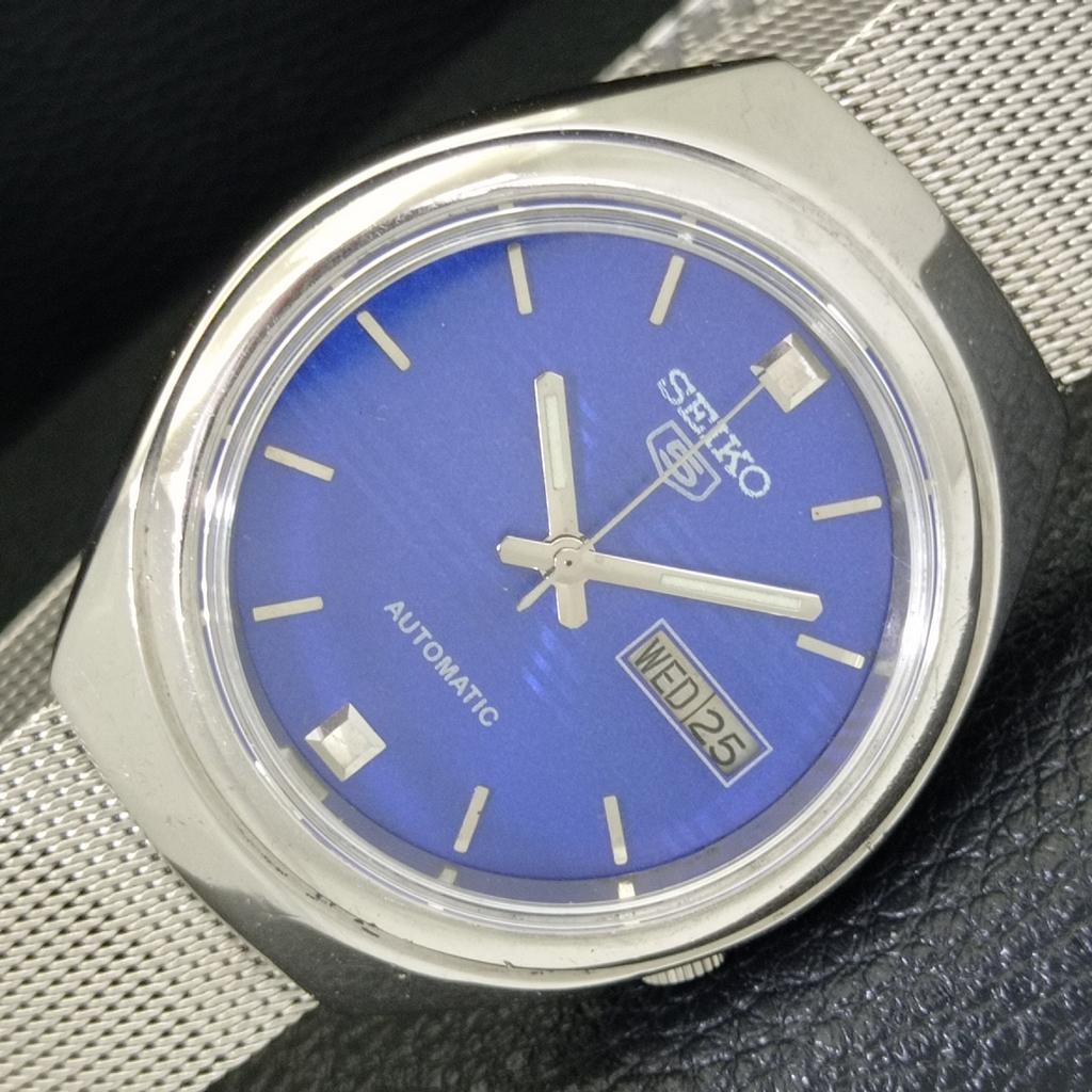 

JAPAN 7009A VINTAGE SEIKO 5 AUTOMATIC MENS BLUE COLOR DIAL WATCH a701374-5 R206a-a701374