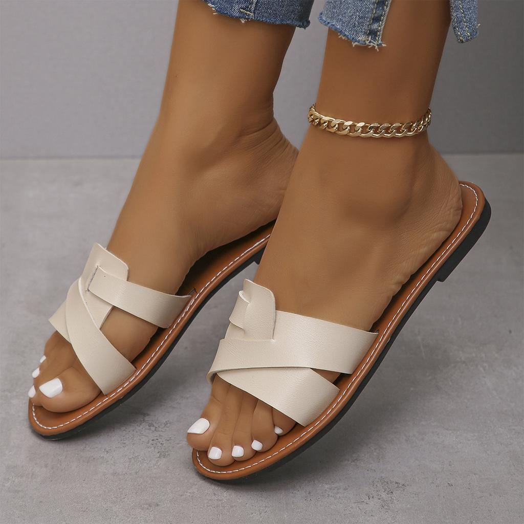 Summer women's color set, wearing casual fish mouth slippers outside the feet