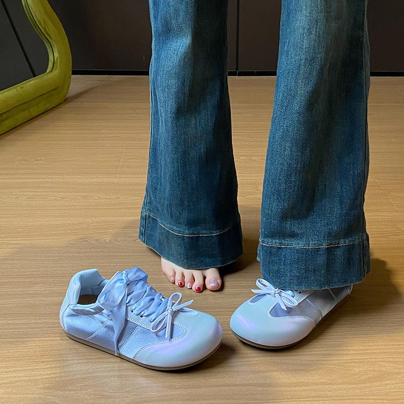 2025 Little White Shoes Women's Summer New Korean Version Ins Female Students Leisure Sports Versatile Board Shoes Street Shot Y10