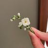 French Pearl Botanical Floral Brooch Women Summer Style Anti-Slip Clasp Elegant Suit Accessory Versatile Commute Bouquet