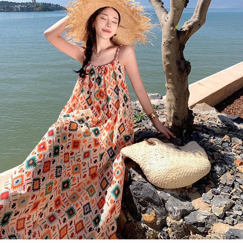Dopamine Wears A Bohemian Vacation Suspender Dress for Women's Summer Loose and Thin Seaside Beach Dress