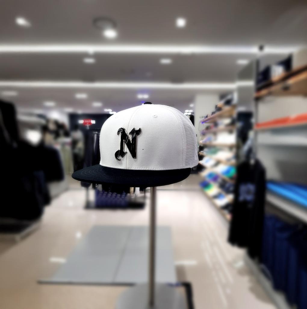 [NBA] Unisex NYK Metal Mesh Trucker Snapback N255AP612P