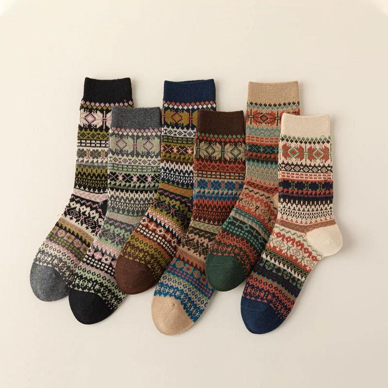 Retro National Style Embroider Flower Socks Women Trend Streetwear Knitted Middle Socks Female Autumn Winter Chic Contrast Socks