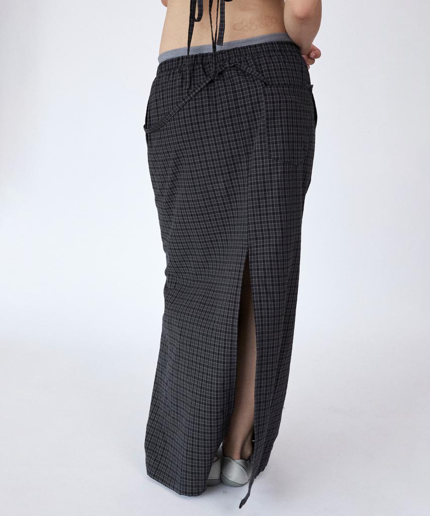 Holpeipeo Layered Check Maxi Skirt (Charcoal)
