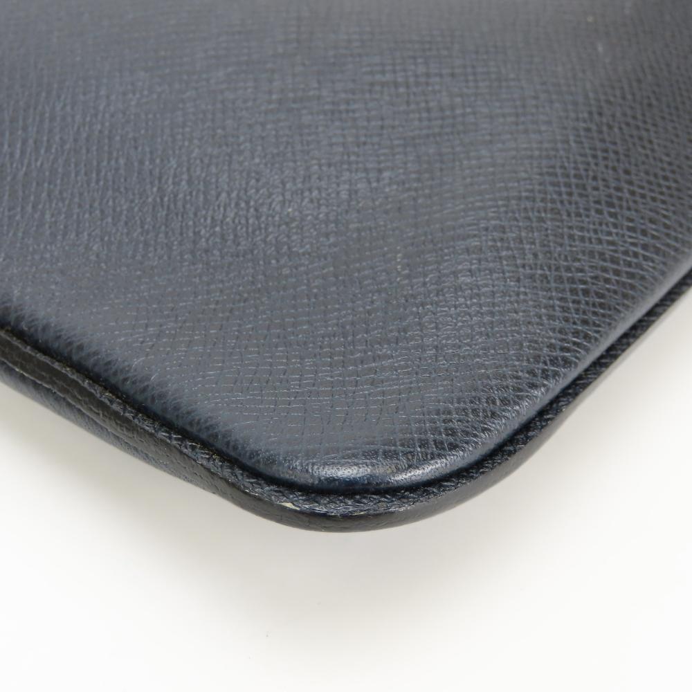 Used LOUIS VUITTON Shoulder Bag Sasha M32629 Taiga Dark navy casual