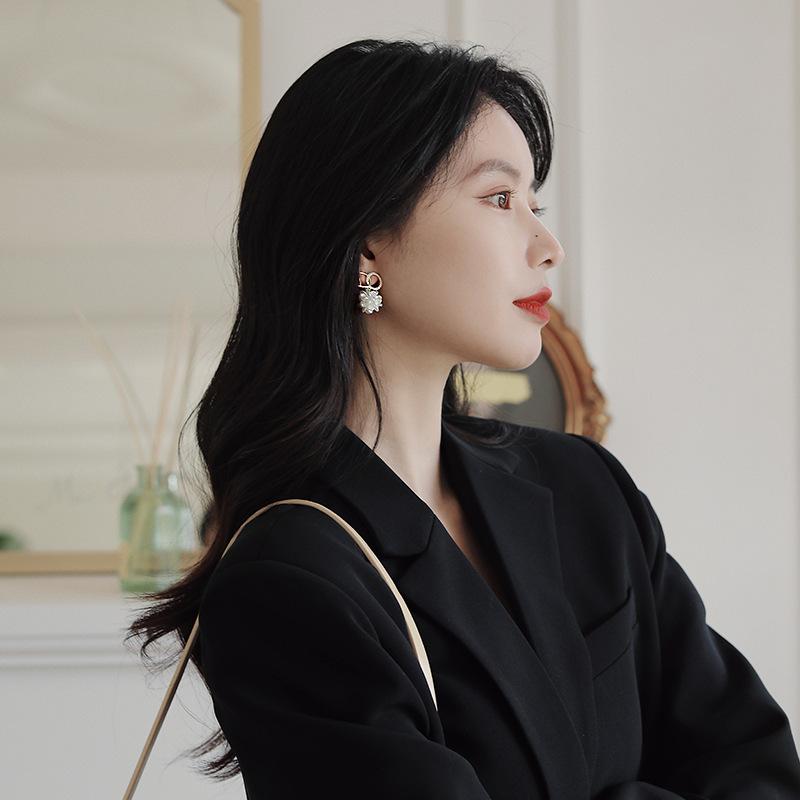 Fashion 925 Silver Diamond-embedded DO Letter Flower Stud Earrings For Women Pearl Ball Drop Earrings