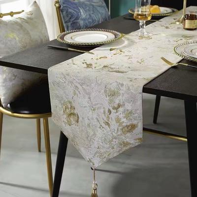 1pcs French Style Retro Jacquard Table Runner Tassel Tableflag Home Decoration Accessories Table Banner Dustproof Desk Mats Same Style Pillow