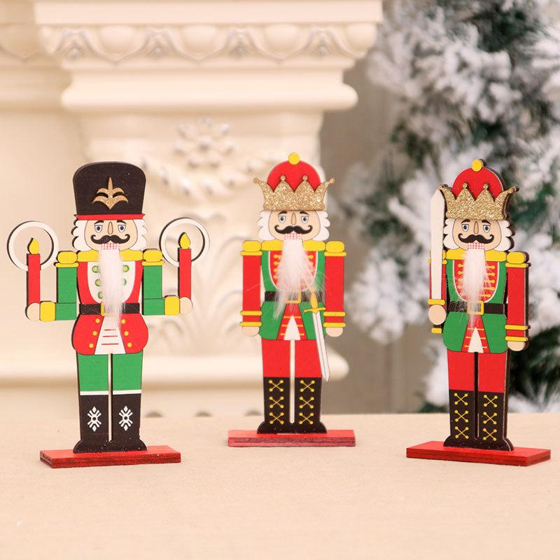 Walnut Soldier Christmas Wooden Assembly DIY Ornaments Christmas Decoration Supplies Hotel Shopping Mall Window Ornaments