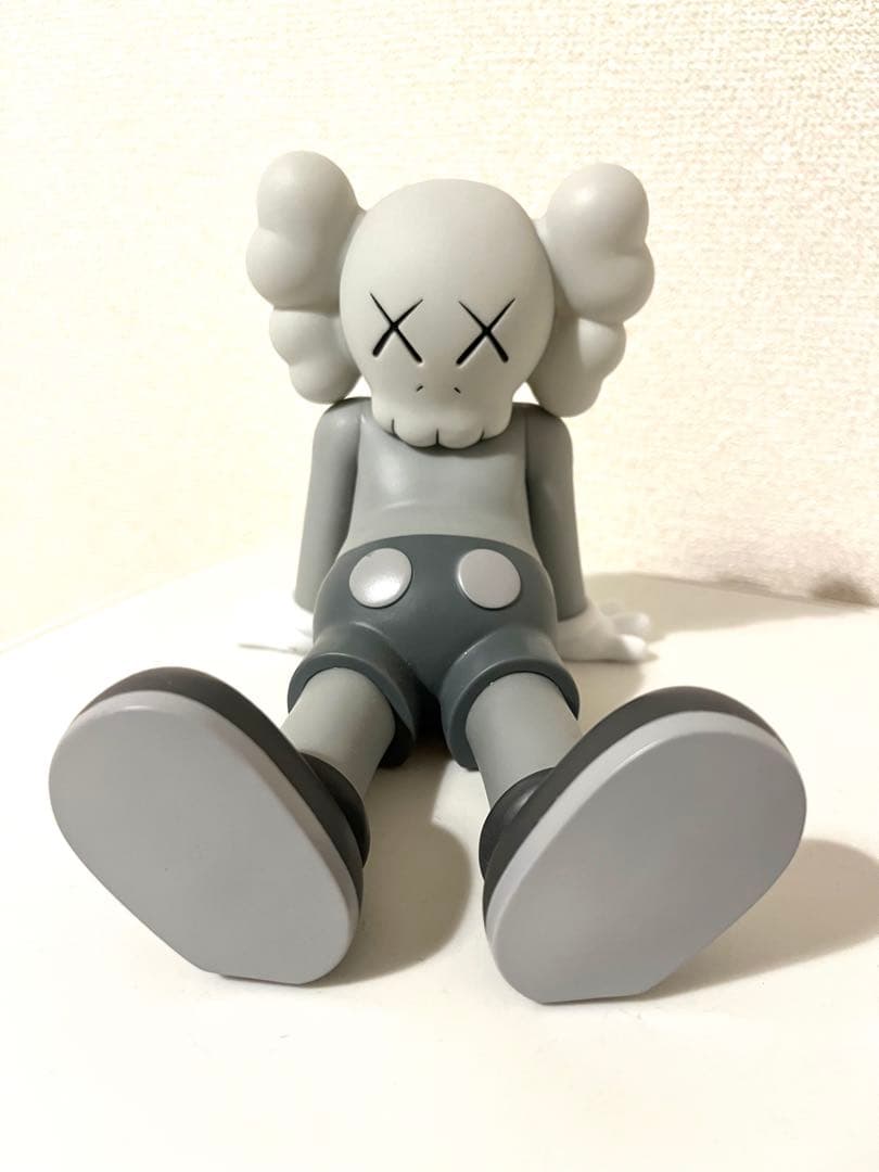 

[Б/У] Фигурка KAWS, доставка включена, немедленная отправка!!