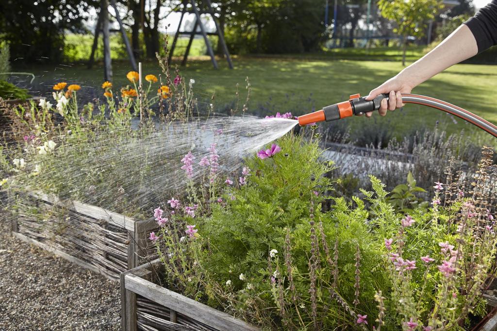 GARDENA Profi System Zavlažovací a čisticí tryska pro 19mm hadici Produkt až na 5 let (Číslo produktu 02818-20) Záruka