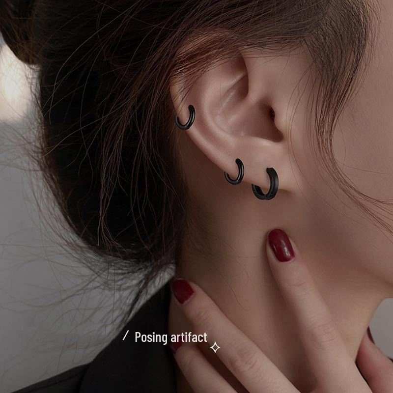 Black Geometric Hoop Earrings: Trendy 2022 Black Gold-Plated Tragus Studs