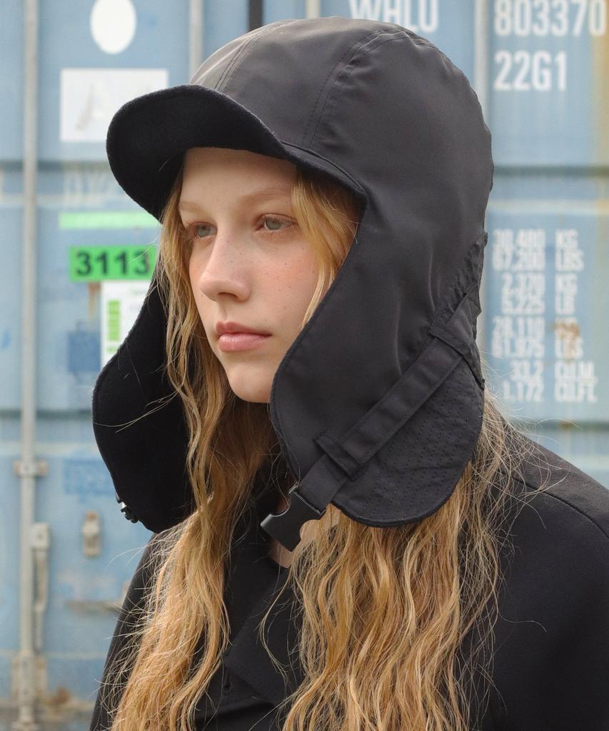 Seullipiseullib N.25 F/W Reversible Satin Black Trooper Hat