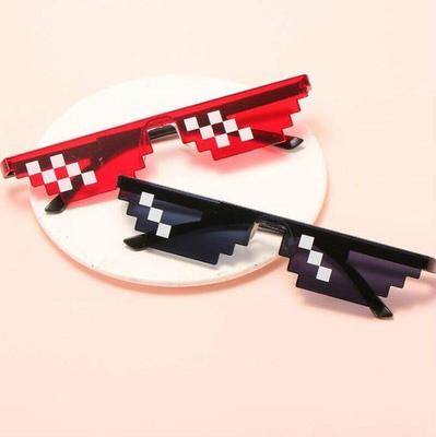 Fashion Sunglasses Women Mosaic Dimensional Animation Artifact Pixel Coding Funny Glass Women Men Cermin Mata