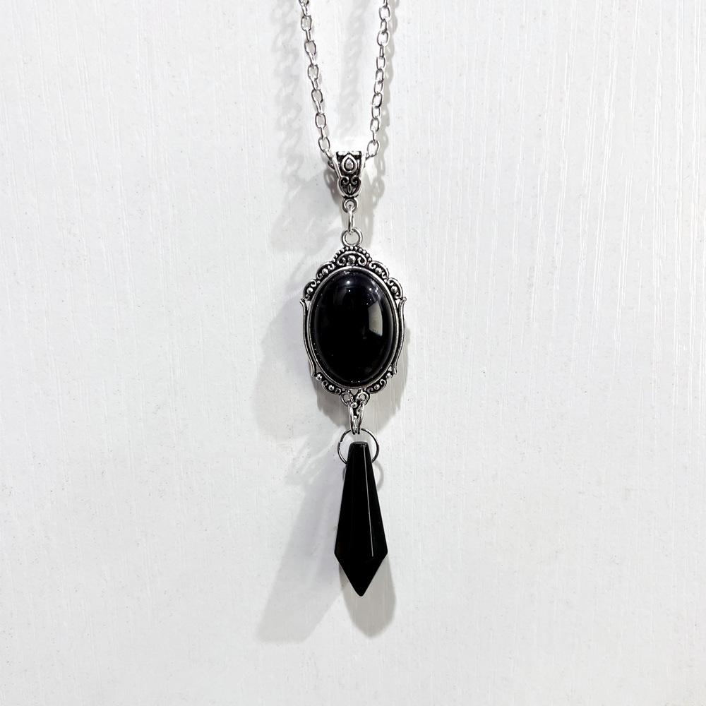 Gothic Vampire Bat Geometric Relief Ellipse Red Crystal Pendant Necklace for Women Halloween Party Charm Witch Jewelry Gifts
