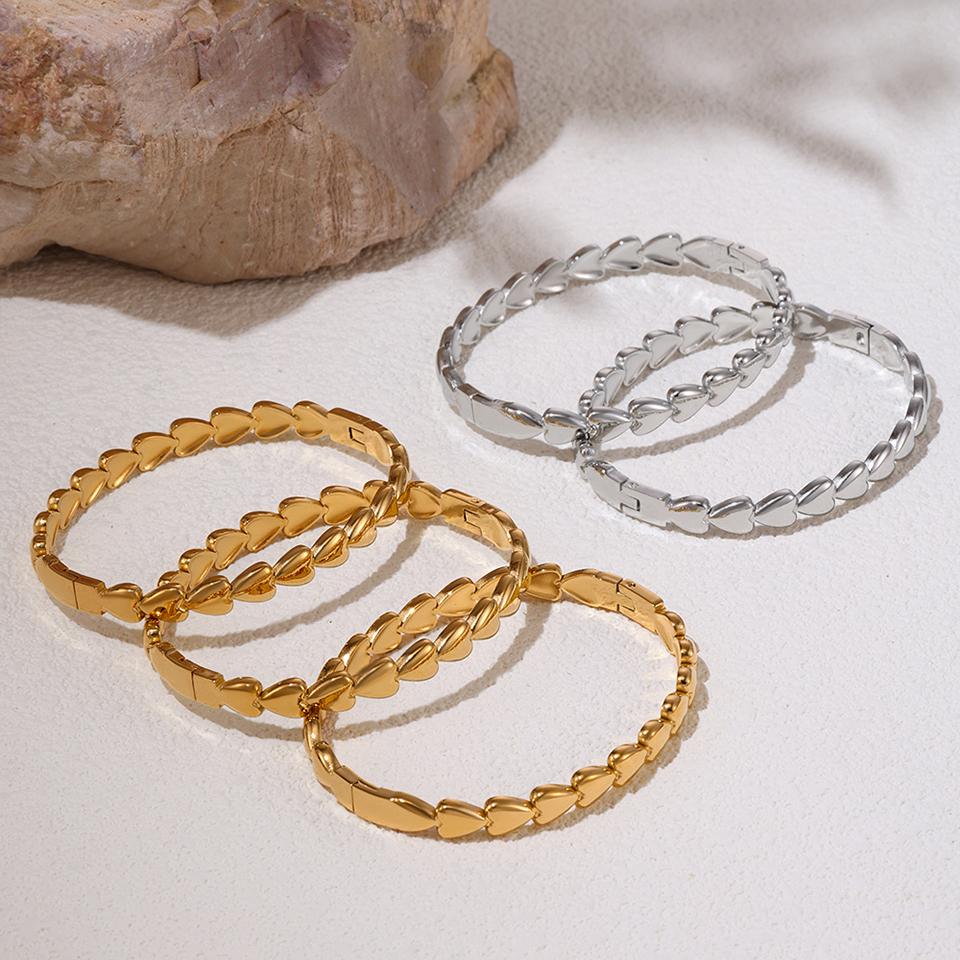 Women's Heart Cuff Bracelet Bangles In Stainless Steel 18k Gold Plated Waterproof No Tarnish Openable Bracelets Bangle For Women