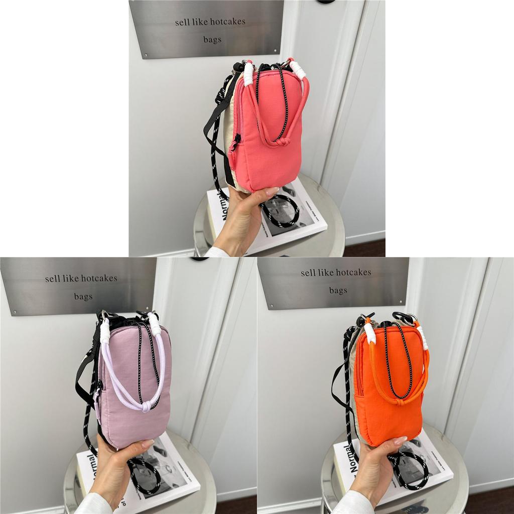 Urban Minimalist Single Shoulder Bag With Nylon Material For Daily Commuting
