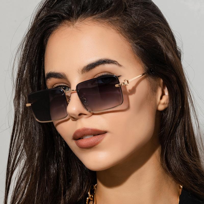 New Metal Small Sunglasses Women Men Rectangle Trendy Vintage Brand Designer Hip Hop Square Sun Glasses Female Eyewear Uv400