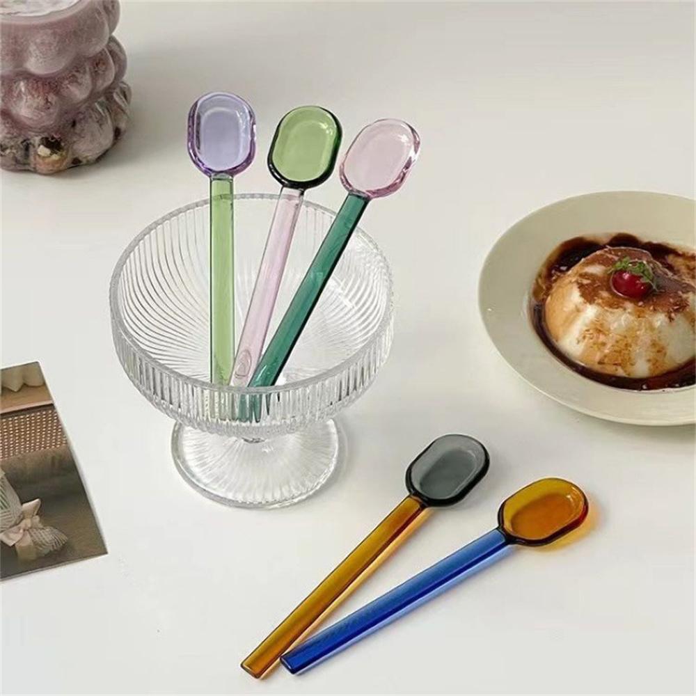 Kreatives Milchdessert Farbkontrastierende Glaslöffel Bunte Landhaus Glaslöffel Niedliche Langstiel Kaffeerührlöffel Joghurtlöffel