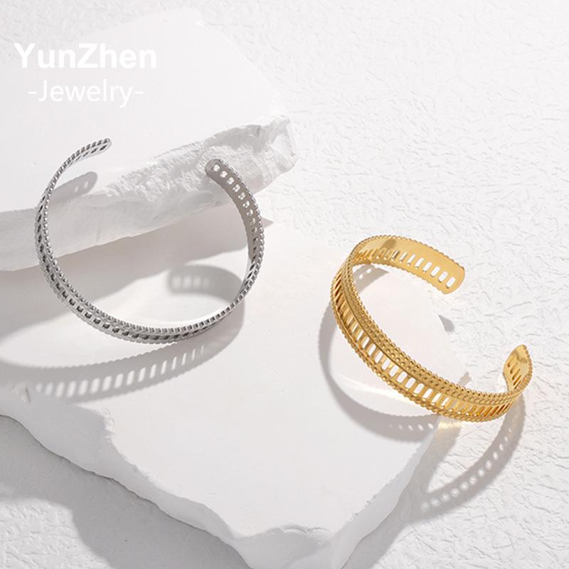 Waterproof Hypoallergenic Vintage Open Bracelet Women's Retro Fashion Hollow Stainless Steel Bracelet Temperament Versatile