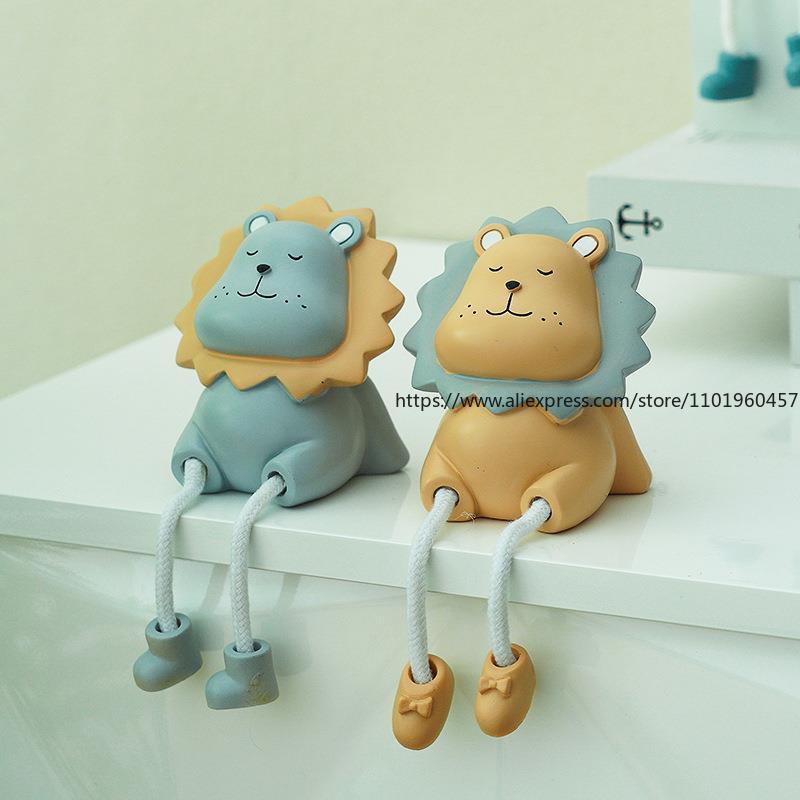 Entzückende Mädchenhafte Heimdeko Harz Avocado Ornament Hängende Puppe Kreative Desktop Figur Geschenk