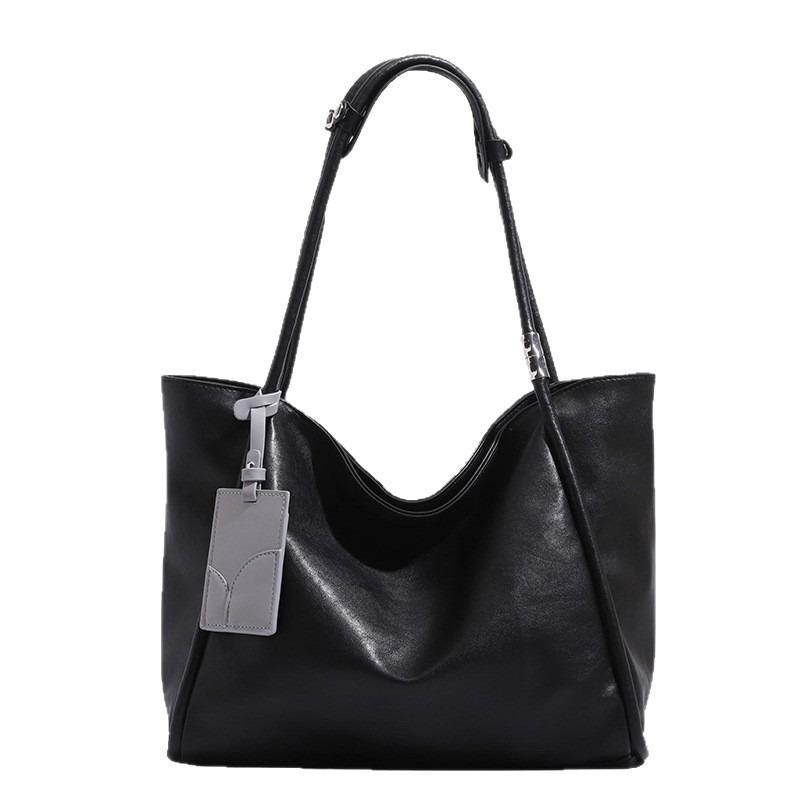 2026 Fashion Large-Capacity High-End Women's Summer Shoulder Bag