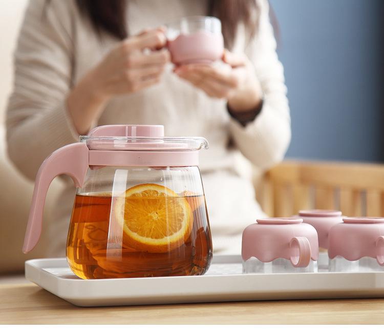 High Temperature Glass Pitcher Set: Nordic Iced Water, Fruit Teapot, Beer, and Cold Brew Pitcher with Scale.