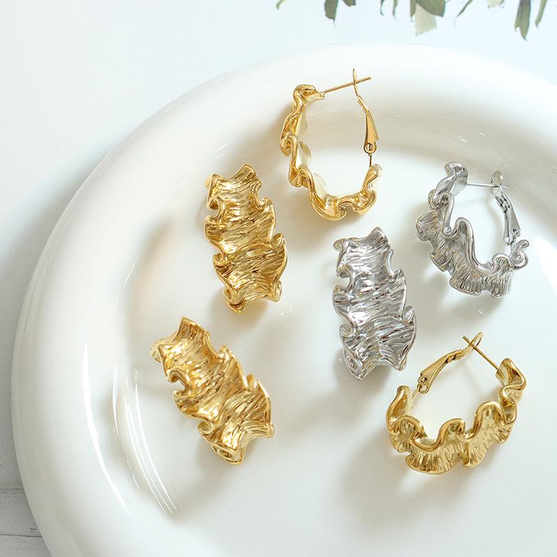 Geometric Pleated Texture Gold-Plated Titanium Earrings