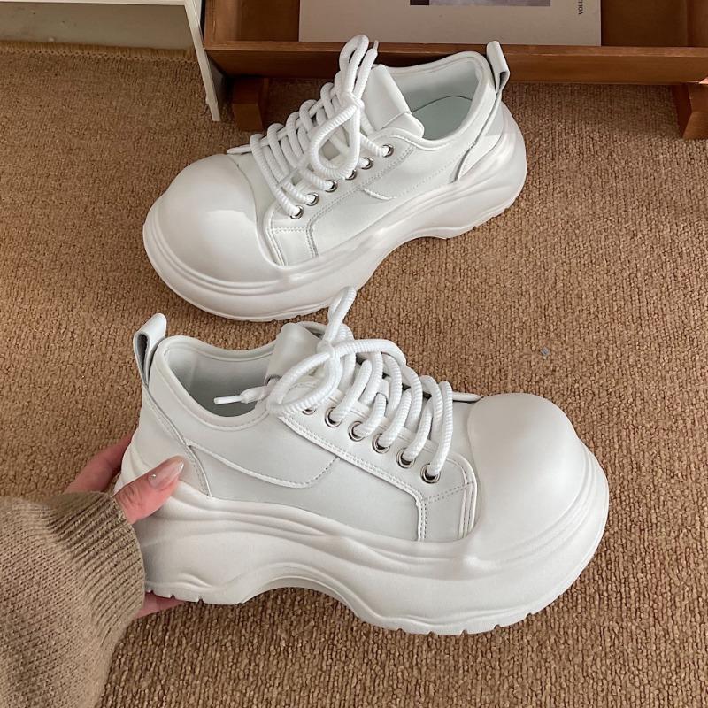 Retro und vielseitige Damenschuhe mit runder Zehenpartie und dicker Sohle, 2025 neue leichte Freizeitschuhe für Frühling und Herbst mit Absatz