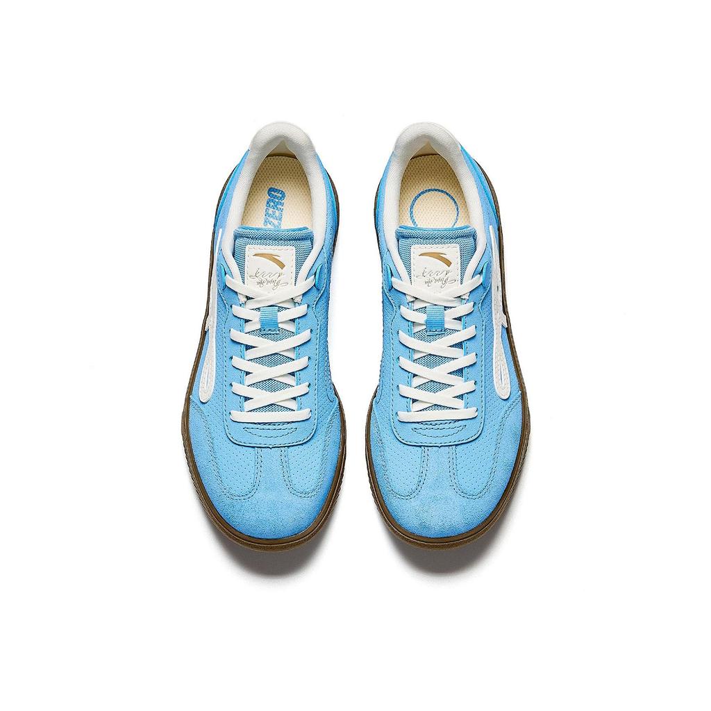 Anta 90S T Head Shoes Women Retro Casual Skate Shoes Light Blue White Gum 922618009-8