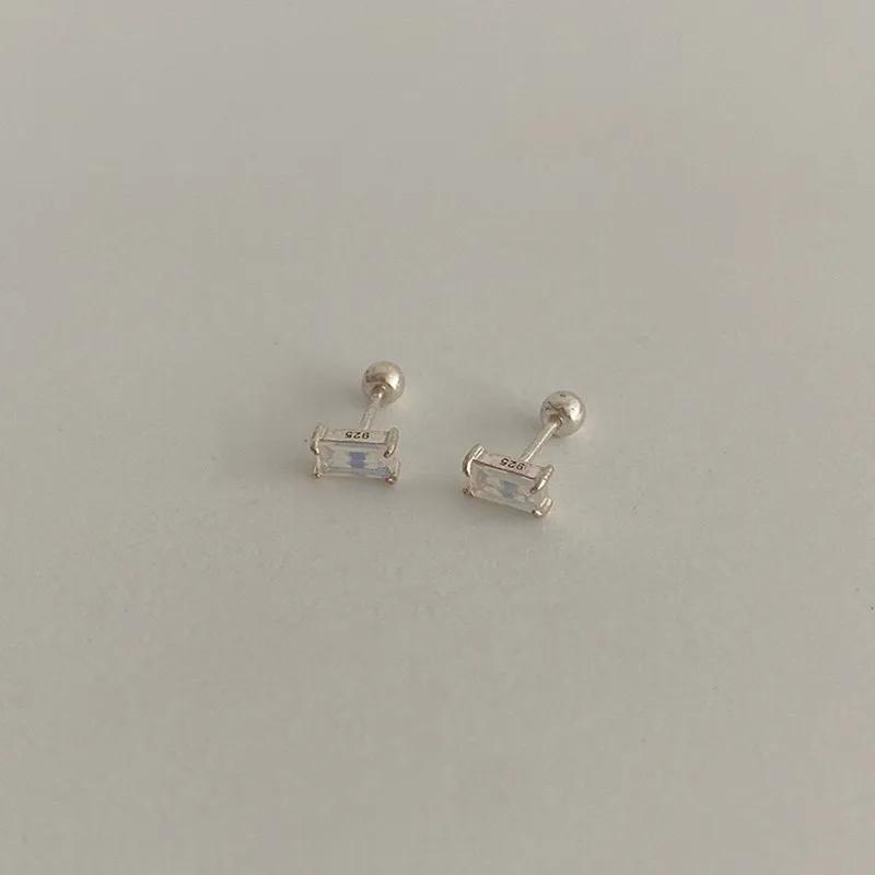

Серьги-гвоздики из стерлингового серебра 925 пробы с геометрическим квадратом для женщин, с индивидуальной винтовой пряжкой, мини-серьги для свадьбы, ювелирные изделия для вечеринок, подарки