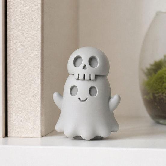 3D Printed Skull Ghost Figurine, Spooky Gothic Ghost Statue, Mini Cartoon Ghost Ornament for Table Centerpiece Shelf Desk Decor