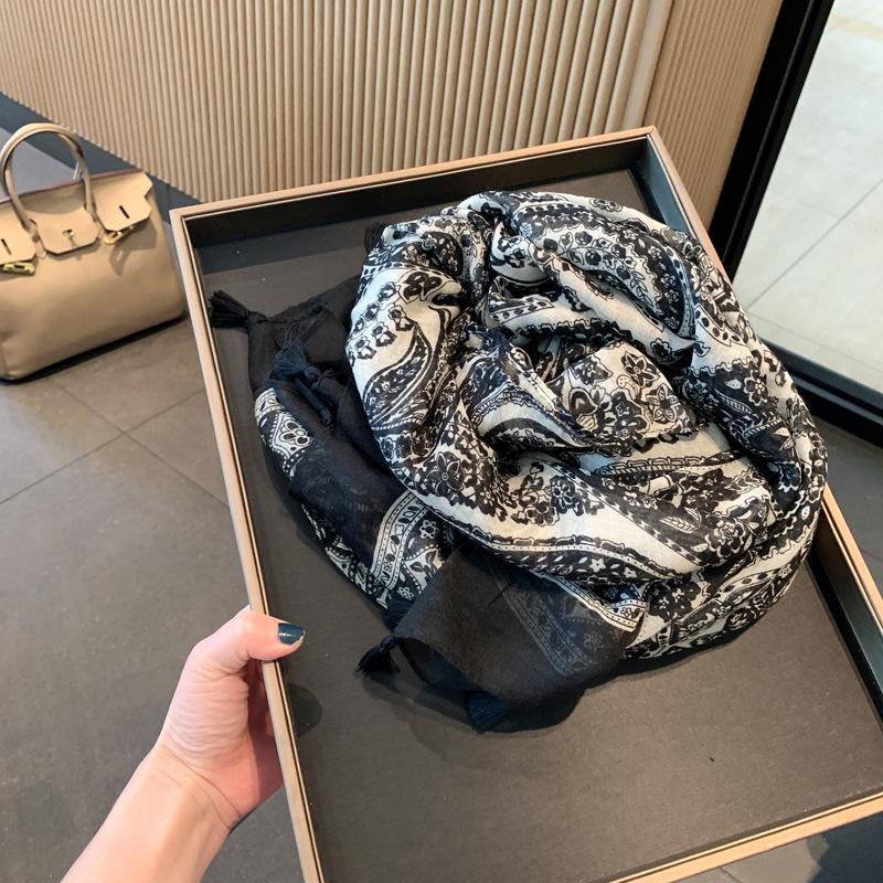 Women Scarf Bohemia Paisley Print Hijab Soft Shawls And Wraps Tessale Female Foulard Designer Pashmina Bandana Headscarf