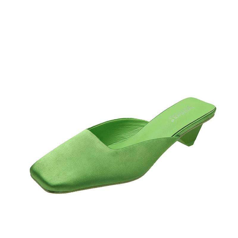

Модные Роскошные Зеленые Сатиновые Шелковые Мюли Шлепанцы Женский Дизайнерский Треугольный Каблук Сандалии Женские Элегантные Квадратный Носок Вечерние Туфли для Платья 39 зелёный