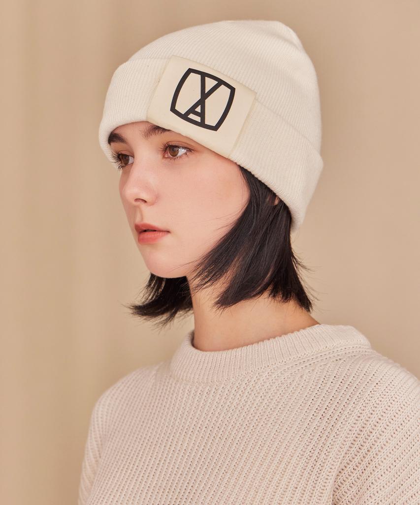 Bajal Va Square Big Label Beanie Ivory