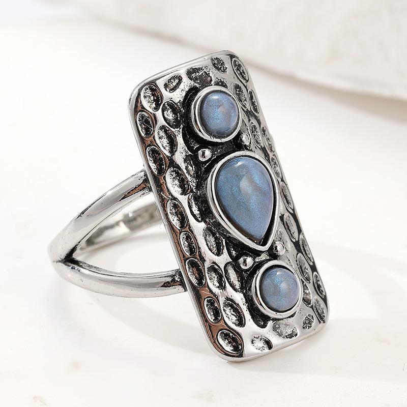 Vintage Inlaid Blue Stone Women's Ring Ethnic CopperColor Hand Carving Daily Wear Party Jewelry Anniversary Gift